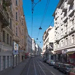 Apartment Josefine Im Wien Zentrum, Kurz- Und Langzeitaufenthalte